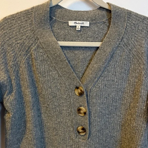 Madewell Grey V-Neck Merino Wool Sweater - Picture 2 of 4